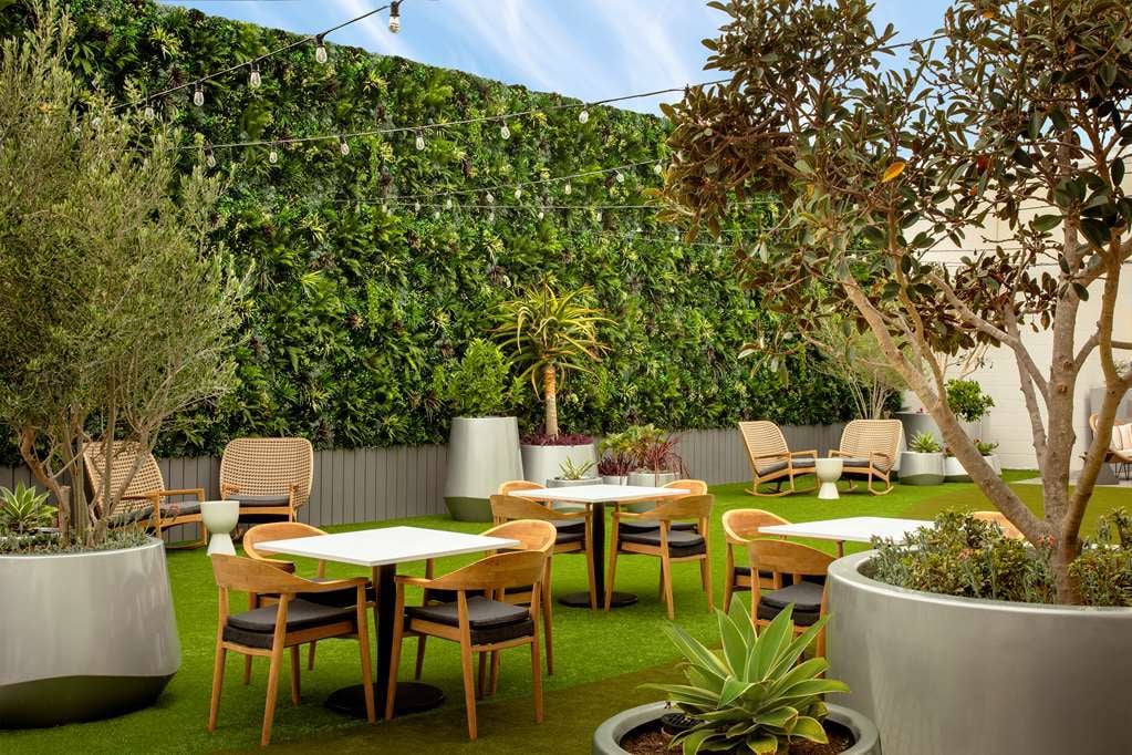 Monseraz Hotel Point Loma