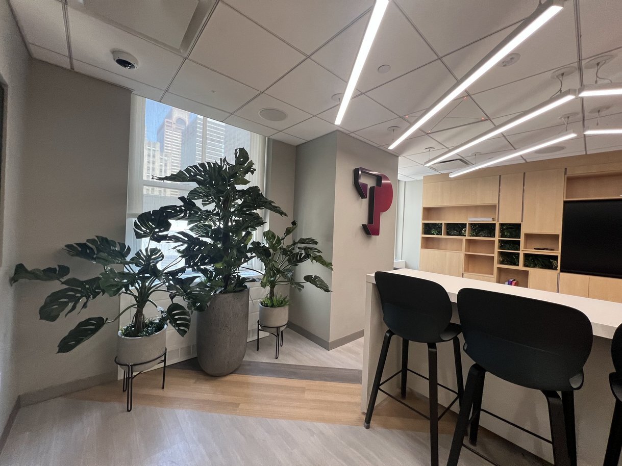 3AmVfUsOTu-ybrmQir99Hg