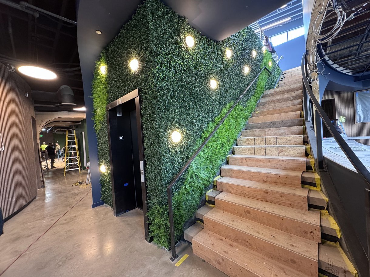 C5z3Sh80TYeBUV1yKme8wA