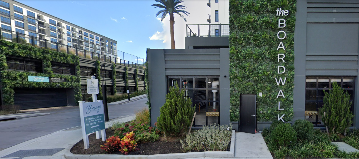 b2k-longbeach-breeze5