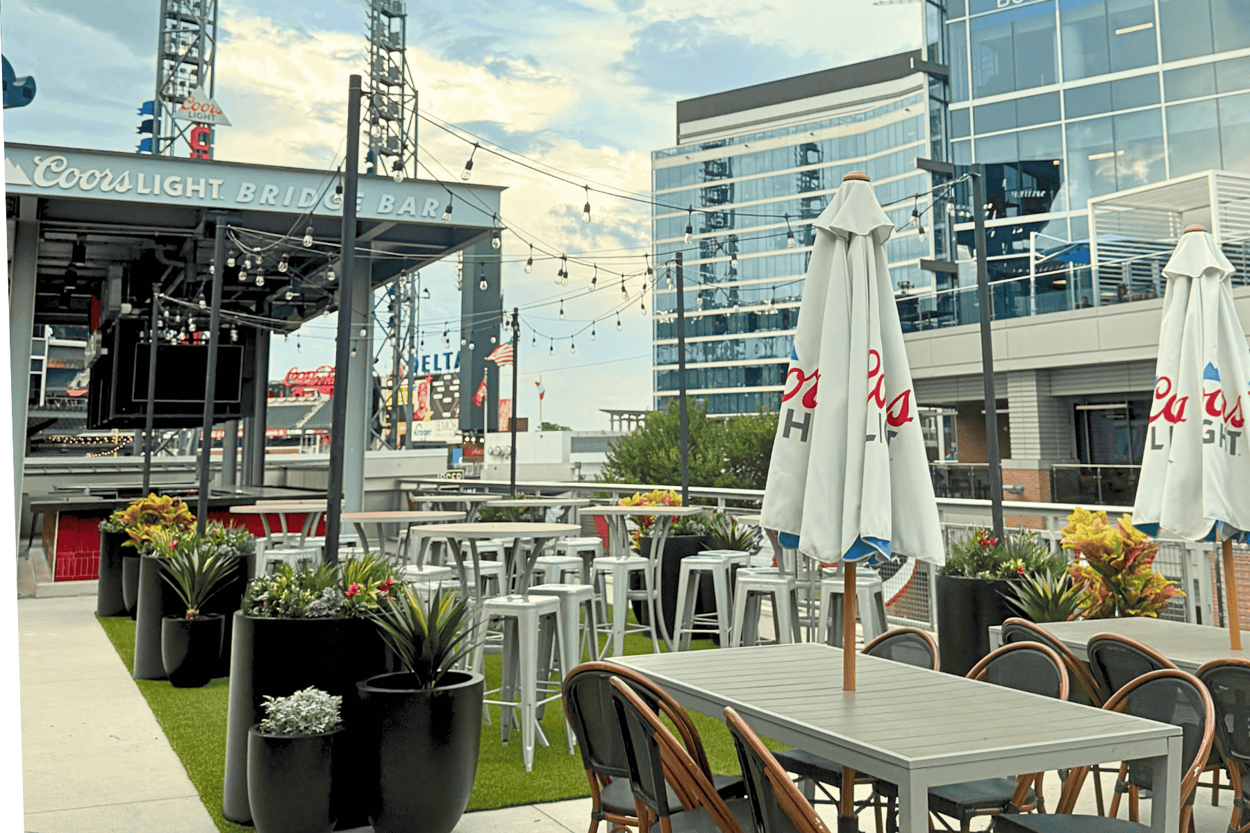 batteryparkatlantaallweatherplanterscordish