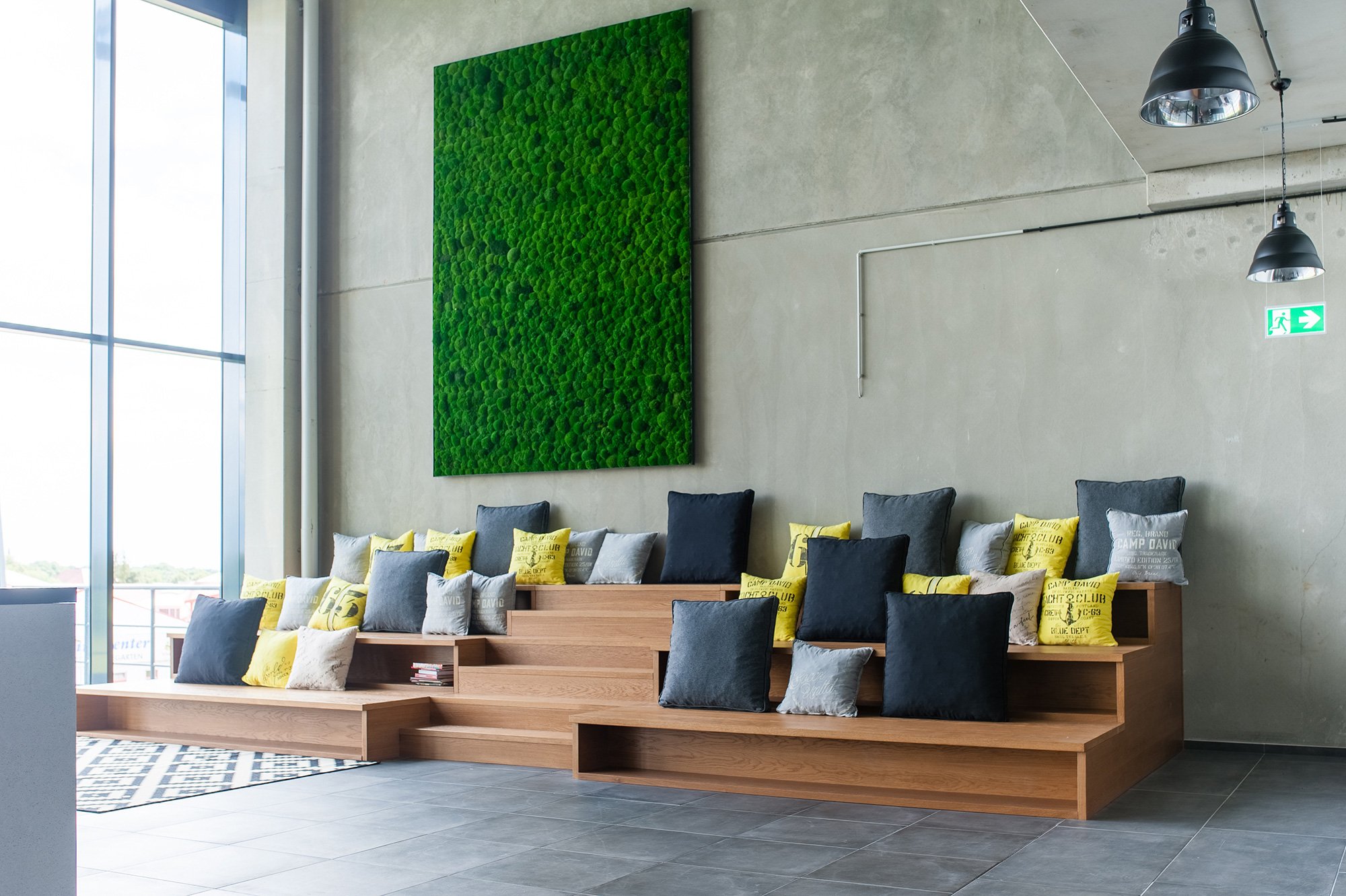 polmoss-pillowmosswall (1)