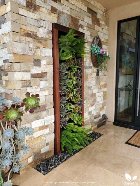 Growup-living-greenwall-system-residential-project