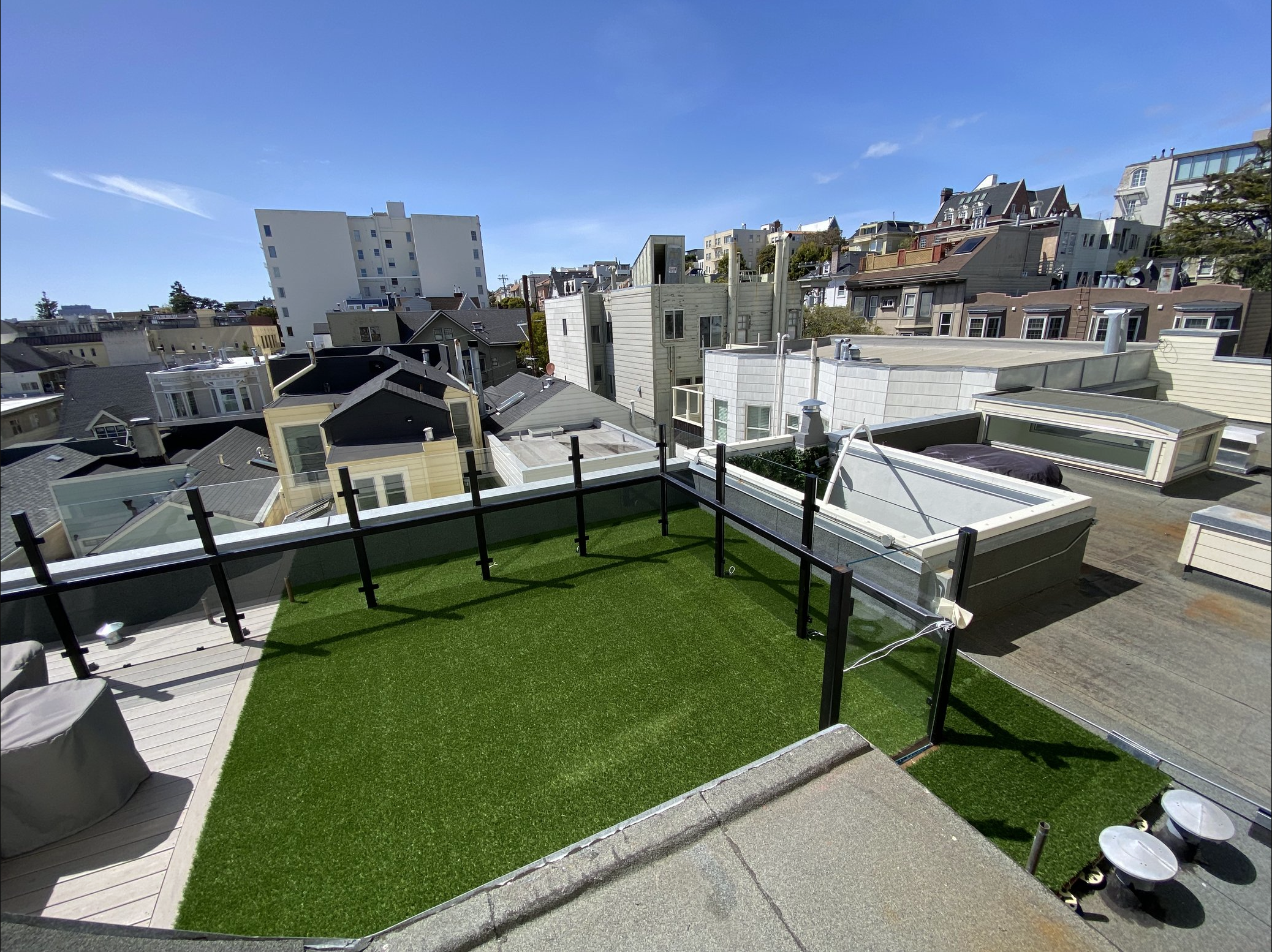 ROOFTOP: Roofingreen Modular Turf Rooftop Transformation | UPScapers ...